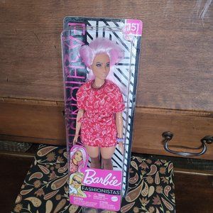 Barbie 2019 Fashionista # 151 Pink Hair